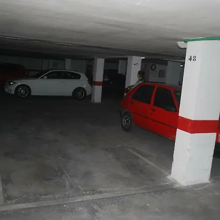 Piscina Y Parking Incluidos, Amplio Piso En Av. Manolete * Córdoba
