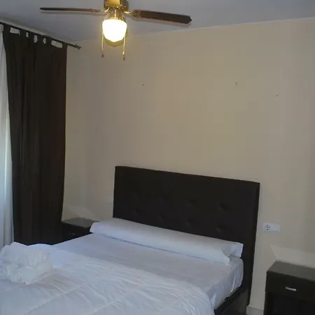 Piscina Y Parking Incluidos, Amplio Piso En Av. Manolete * Córdoba