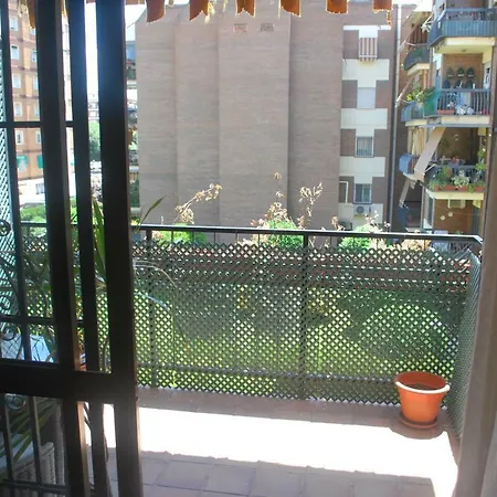 Piscina Y Parking Incluidos, Amplio Piso En Av. Manolete * Córdoba